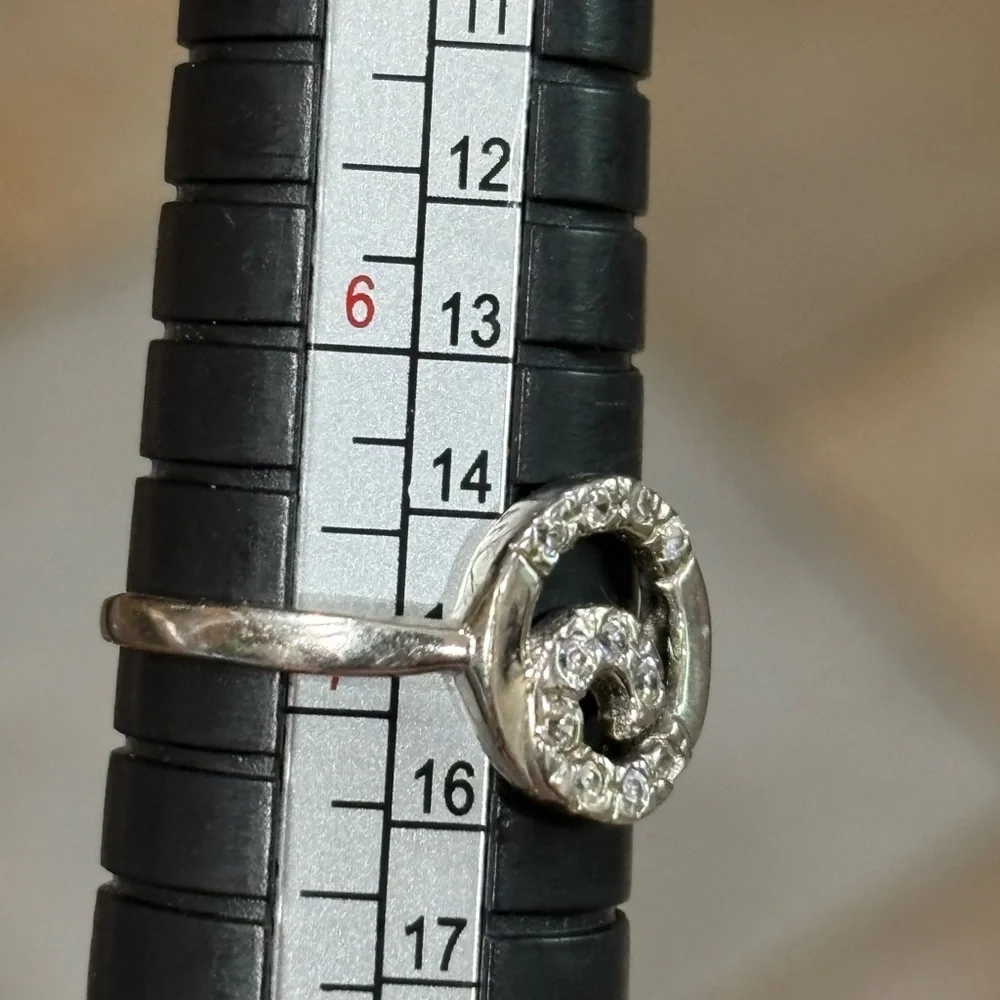 Elegant 925 Silver Swirl CZ Ring. Sz. 7